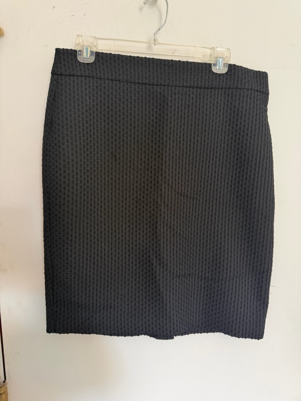 Ann Taylor Factory Classic Black Textured Pencil Skirt | 10
